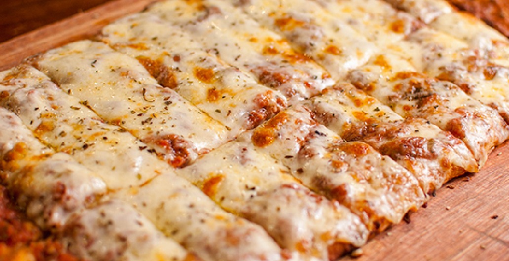 Pizza Muzza ½ Metro